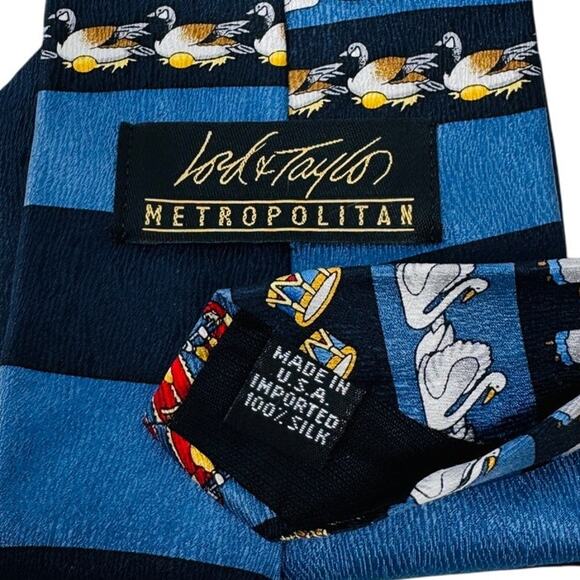 Vintage Lord & Taylor 100% silk 12 Days of Christmas striped tie necktie 4” w - Picture 4 of 5